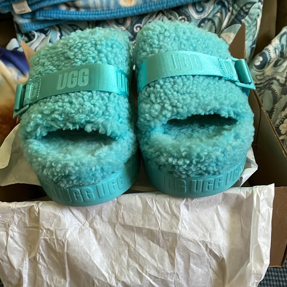 Uggs Fluffita Sz9 - Picture 7 of 11